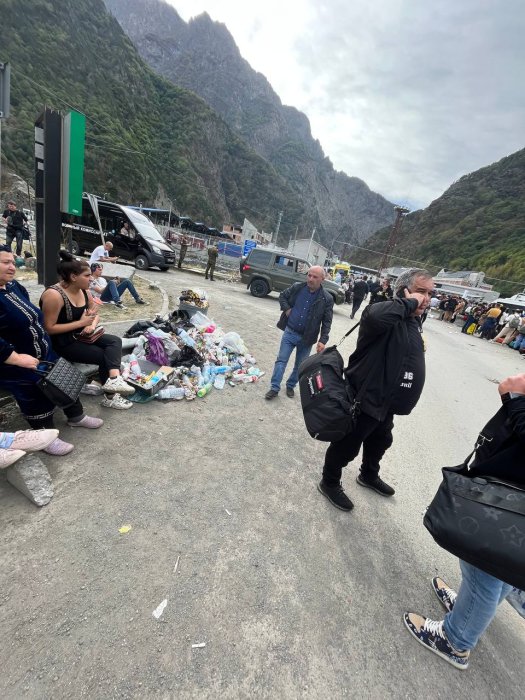 На погран-переходе "Верхний Ларс" на границе с Грузией началась паника