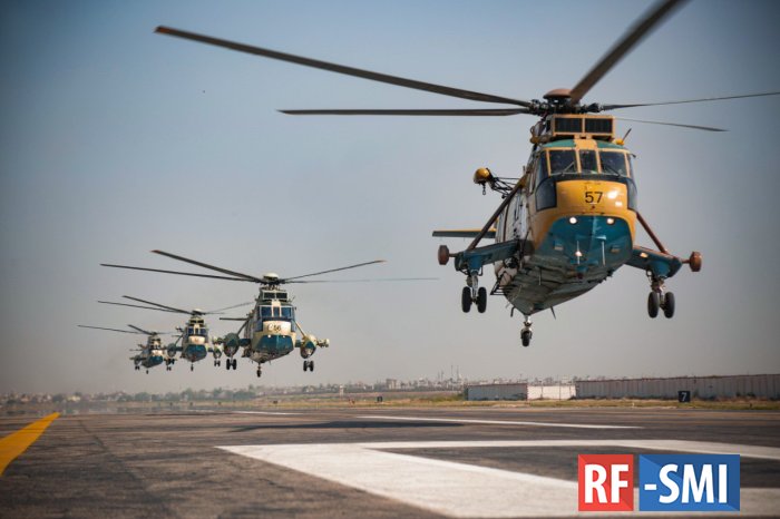 Великобритания планирует передать Киеву три вертолета Sea King 
