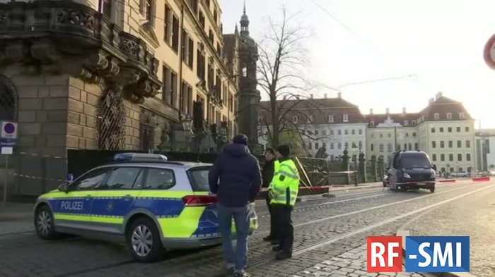 В Германии полиция взяла в осаду дом русской семьи
