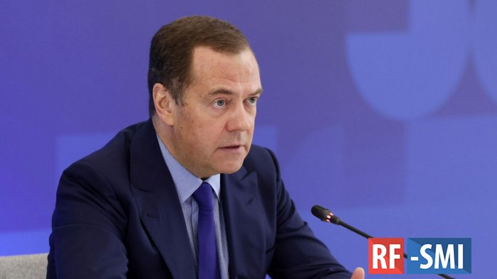 Дмитрий Медведев: Перед новым годом все любят делать прогнозы