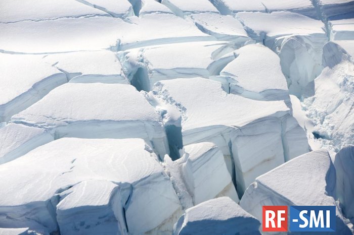 Гигантский айсберг размером с Лондон откололся от  Антарктики