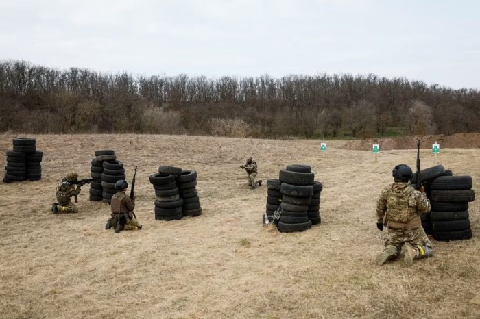 Украина готовит 40 тысяч бойцов  для контрнаступления, – Reuters