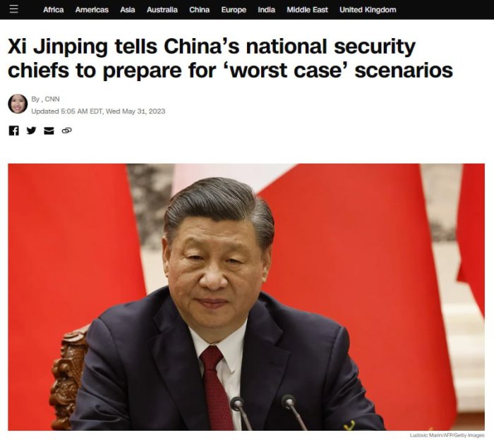 Си Цзиньпин призвал силовиков готовиться к "наихудшему сценарию"