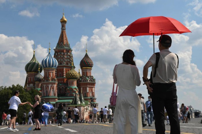 Жаркая погода возвращается в Москву: завтра ожидается до +28 °С Жаркая погода возвращается в Москву: завтра ожидается до +28 °С