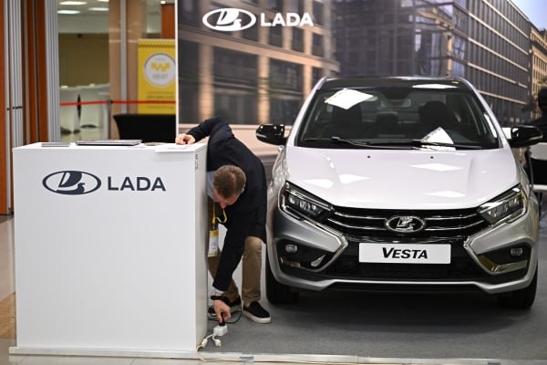  ǻ      Lada Vesta