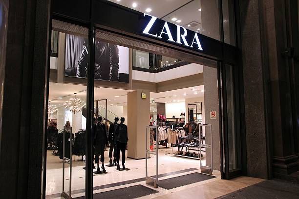 Zara, Bershka  ..      