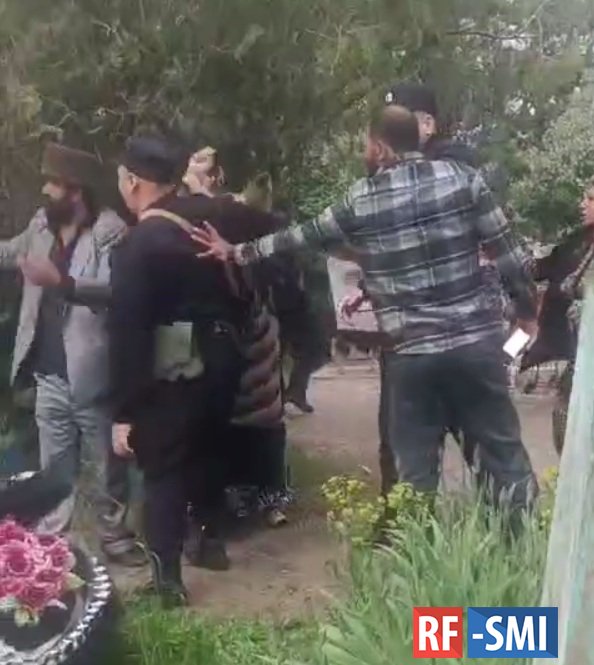 В Ставропольском крае цыганам, напавшим на полицейских, грозит до пяти лет колонии В Ставропольском крае цыганам, напавшим на полицейских, грозит до пяти лет колонии