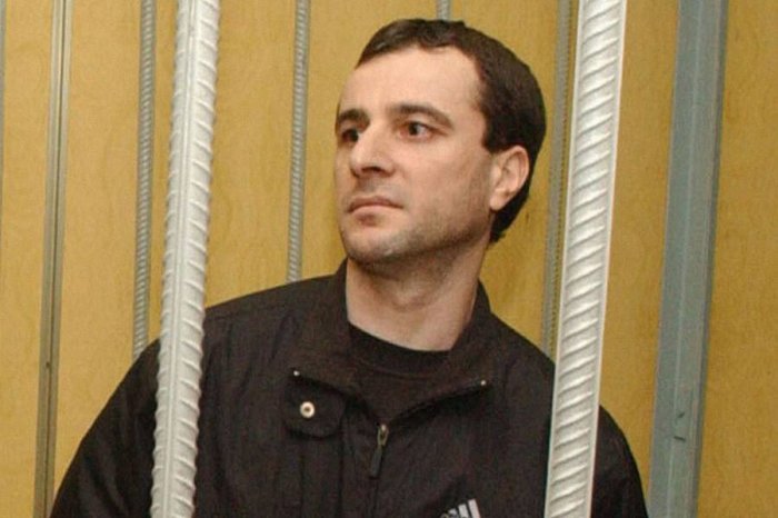 Освобожден один из пособников террористов, устроивших теракт в Театральном центре на Дубровке Освобожден один из пособников террористов, устроивших теракт в Театральном центре на Дубровке