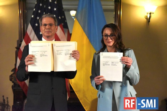 США и Украина все-таки подписали соглашение о доступе к природным ресурсам США и Украина все-таки подписали соглашение о доступе к природным ресурсам