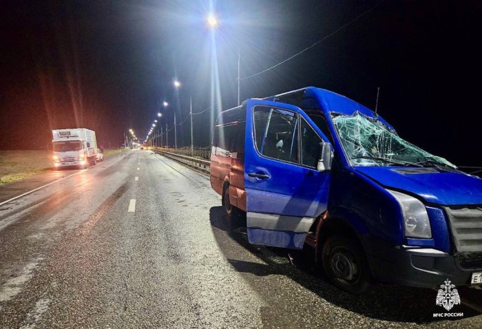 7 человек погибли, 14 пострадали в страшной автокатастрофе в Калмыкии 7 человек погибли, 14 пострадали в страшной автокатастрофе в Калмыкии