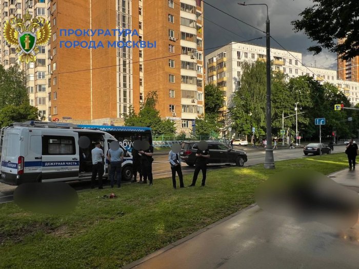 В Москве мужчина убил свою бывшую, а потом совершил суицид В Москве мужчина убил свою бывшую, а потом совершил суицид