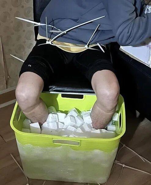 Тайванец отморозил ноги ради страховки — остался и без ног, и без денег Тайванец отморозил ноги ради страховки — остался и без ног, и без денег