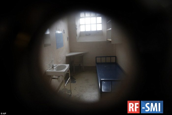 В Серове суд рассматривает дело в отношении бывшего сотрудника полиции В Серове суд рассматривает дело в отношении бывшего сотрудника полиции