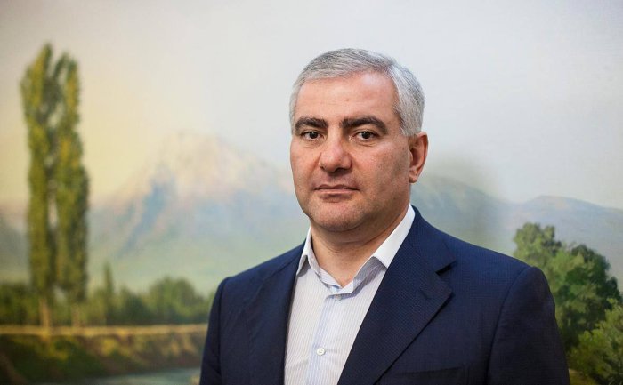 Суд Еревана арестовал бизнесмена Самвела Карапетяна на два месяца Суд Еревана арестовал бизнесмена Самвела Карапетяна на два месяца