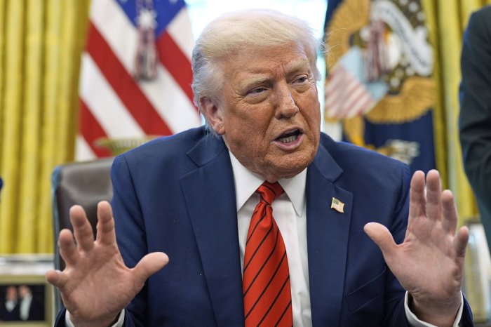 Дональд Трамп отругал и Иран и Израиль. Последнему досталось больше... Дональд Трамп отругал и Иран и Израиль. Последнему досталось больше...
