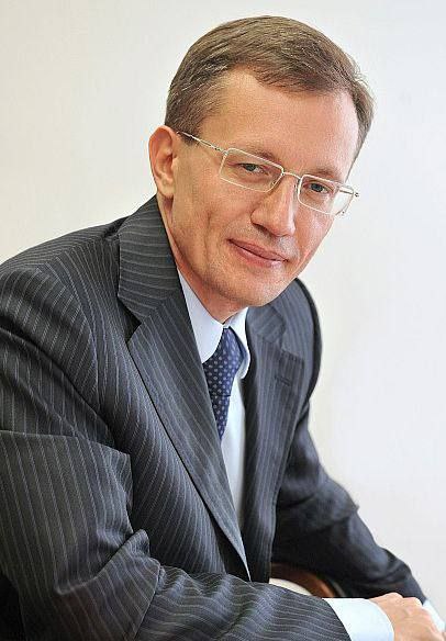 В Челябинске задержали председателя правления банка "Снежинский" В Челябинске задержали председателя правления банка "Снежинский"