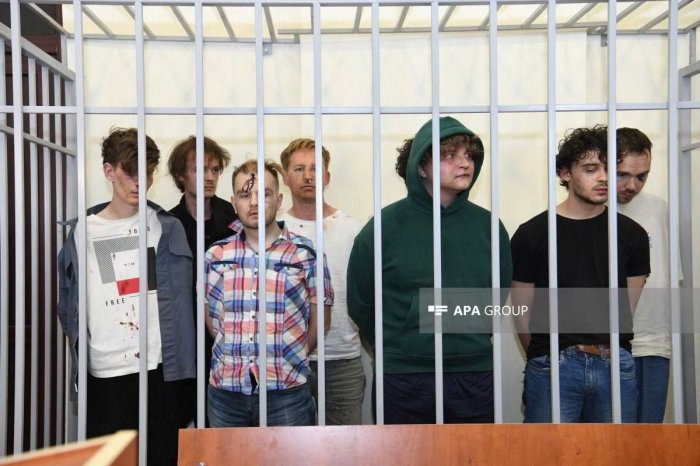 Зачем Азербайджан выкладывает такие фотографии? Это же улики против себя! Зачем Азербайджан выкладывает такие фотографии? Это же улики против себя!
