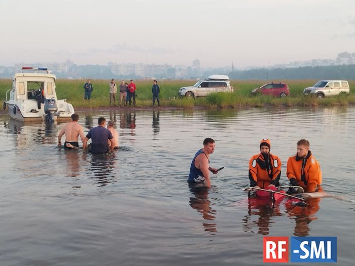 Двое мужчин на мотодельтаплане упали в Братское водохранилище Двое мужчин на мотодельтаплане упали в Братское водохранилище