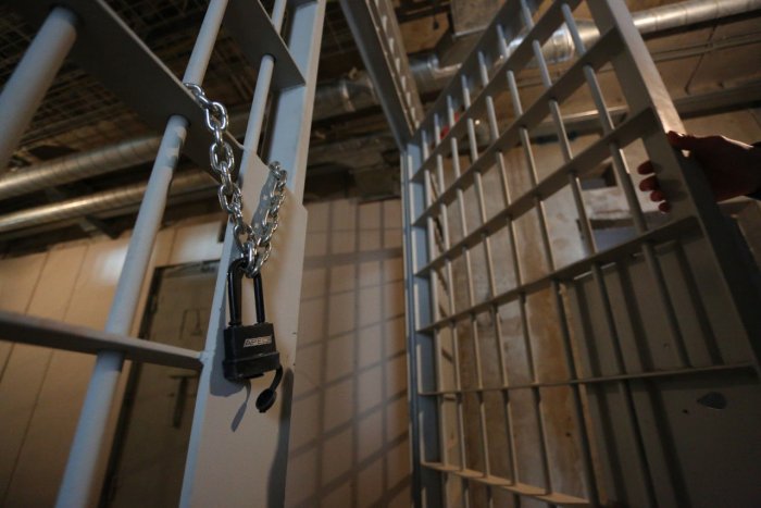 Смертельная ревность майора полиции: дело дошло до суда в Карелии Смертельная ревность майора полиции: дело дошло до суда в Карелии
