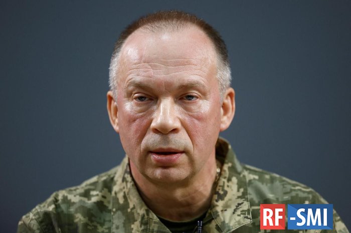 Главком ВСУ генерал Сырский отправил родителей в Москву на лечение Главком ВСУ генерал Сырский отправил родителей в Москву на лечение