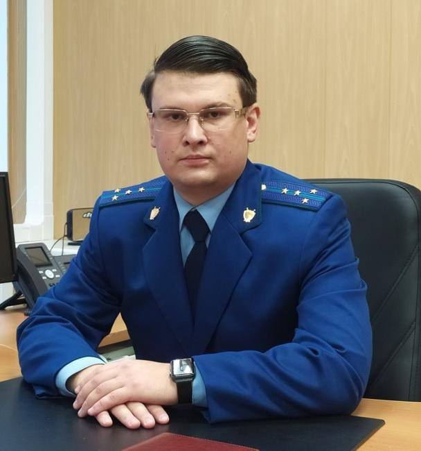 Прокурор Лодейнопольского района Ленобласти арестован за взятку Прокурор Лодейнопольского района Ленобласти арестован за взятку