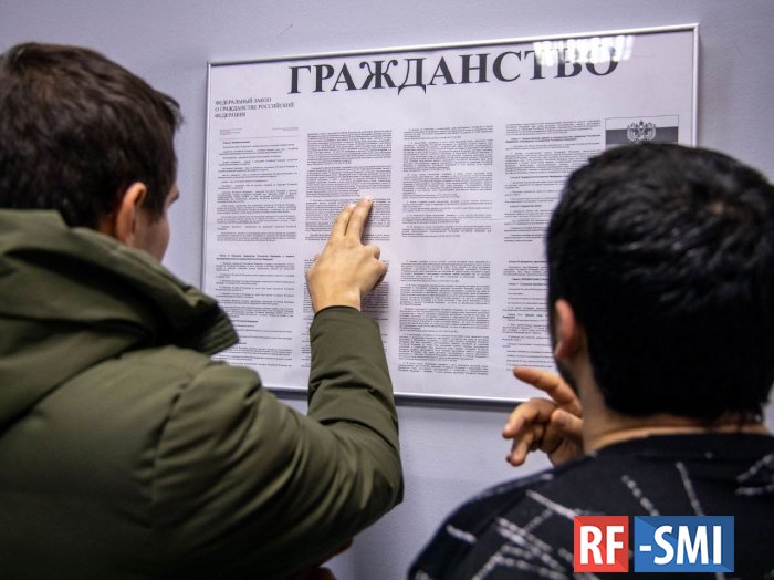 Суд рассмотрит дело силовиков о фиктивной регистрации 800 человек Суд рассмотрит дело силовиков о фиктивной регистрации 800 человек