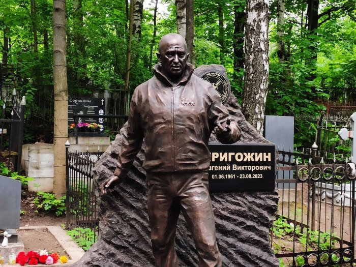 В. Путин о Е. Пригожине: «Талантливый человек, но со сложной судьбой» В. Путин о Е. Пригожине: «Талантливый человек, но со сложной судьбой»