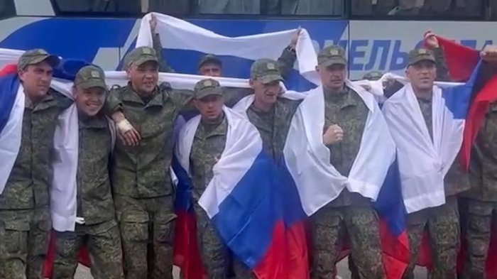Между Россией и Украиной состоялся обмен пленными военнослужащими Между Россией и Украиной состоялся обмен пленными военнослужащими