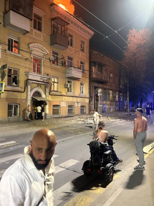 Взрыв прогремел в центре Ростова-на-Дону. По городу звучат сирены Взрыв прогремел в центре Ростова-на-Дону. По городу звучат сирены