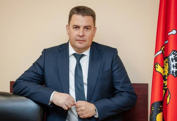 Мэр Владимира Дмитрий Наумов задержан за махинации с кладбищенскими землями Мэр Владимира Дмитрий Наумов задержан за махинации с кладбищенскими землями