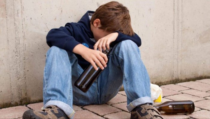 8-летнего мальчика из Новосибирской обл. поставили на учет из-за алкоголизма 8-летнего мальчика из Новосибирской обл. поставили на учет из-за алкоголизма