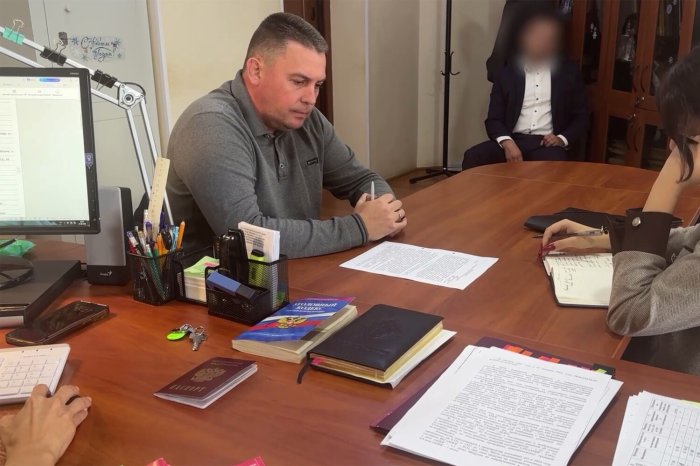 Главе Владимира Дмитрию Наумову предъявлено обвинение по получению взятки Главе Владимира Дмитрию Наумову предъявлено обвинение по получению взятки