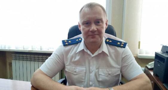 Экс-прокурора Сызрани В. Федорина отправили в тюрьму на 10,5 лет из-за взятки Экс-прокурора Сызрани В. Федорина отправили в тюрьму на 10,5 лет из-за взятки