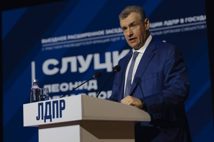 Семьям мигрантов в итоге полностью запретят въезд в Россию Семьям мигрантов в итоге полностью запретят въезд в Россию