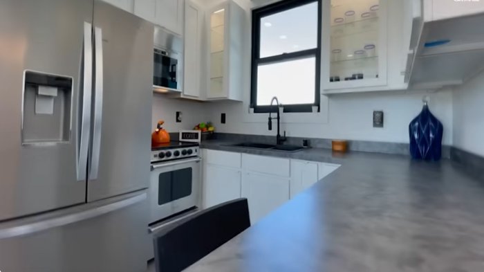 Илон Маск объявил о запуске производства домов Tesla Tiny House Илон Маск объявил о запуске производства домов Tesla Tiny House