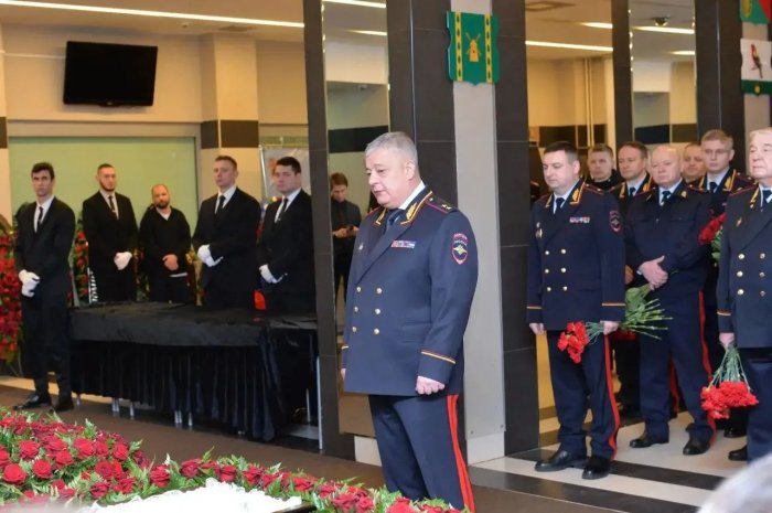 ������� ������ ��������� � ������������ ����� ��������� ��� �������