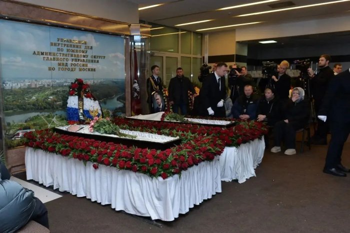 ������� ������ ��������� � ������������ ����� ��������� ��� �������